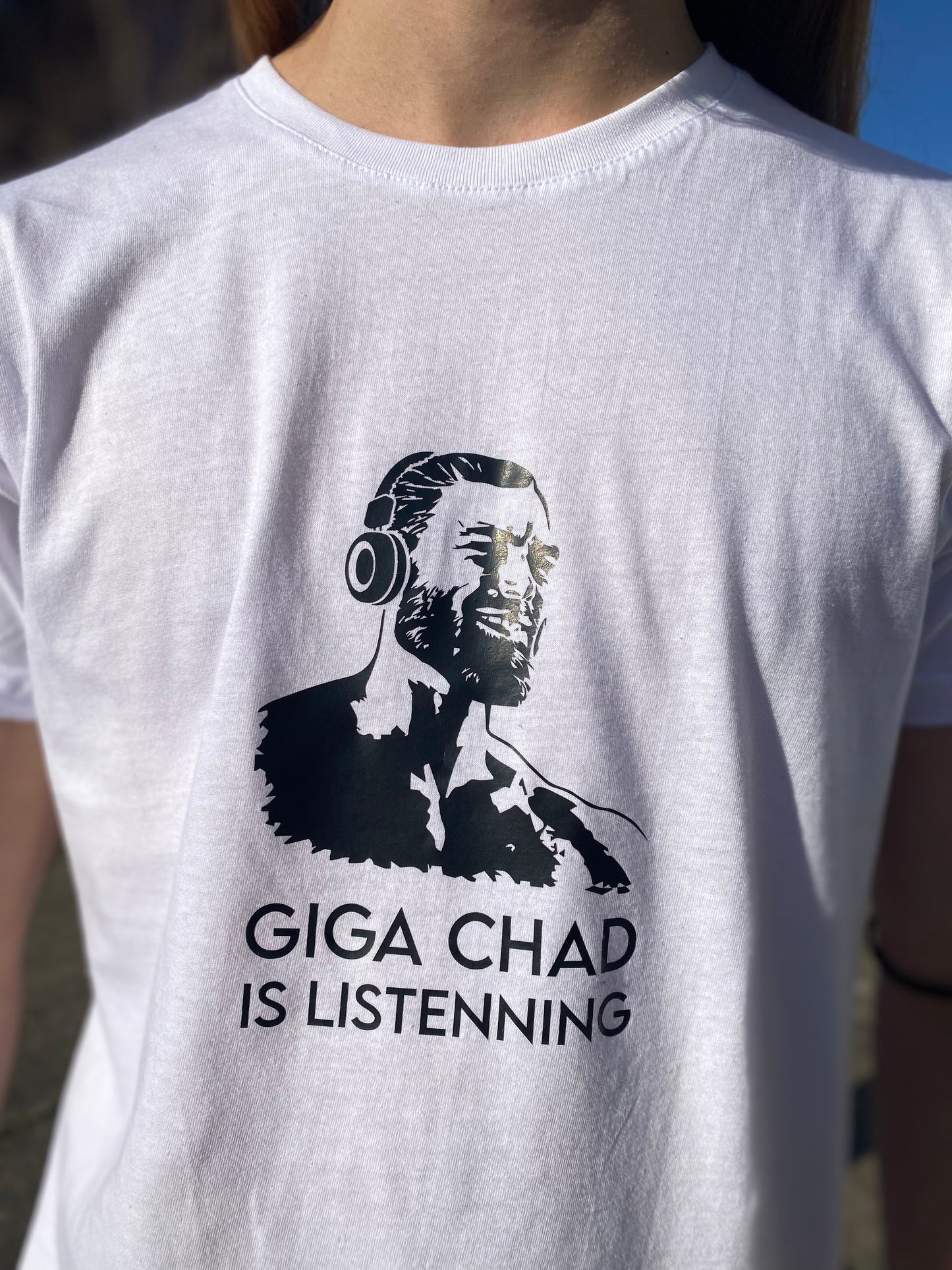 T-shirt giga chad is listenning