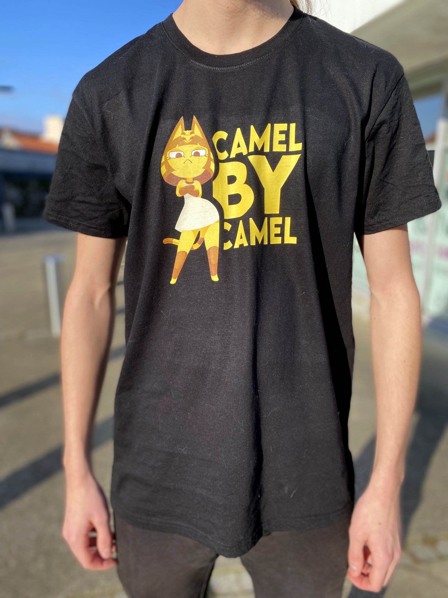 T-shirt noir Ankha Camel by Camel